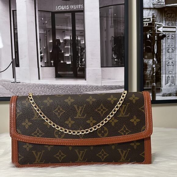 AUTHENTIC LOUIS VUITTON MONOGRAM POCHETTE DAM GM CLUTCH HANDBAG TH0910 - Picture 1 of 13